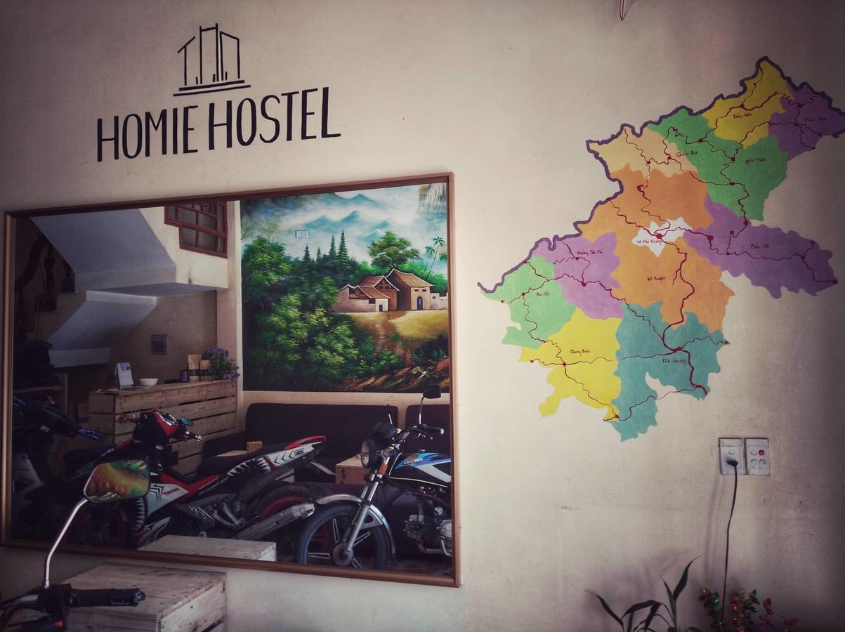 Homie Hostel & Tour Ha Giang Dış mekan fotoğraf